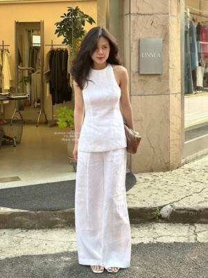 Minimalist Elegance at LINNEA